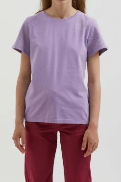 E9 B Amira| T-Shirt