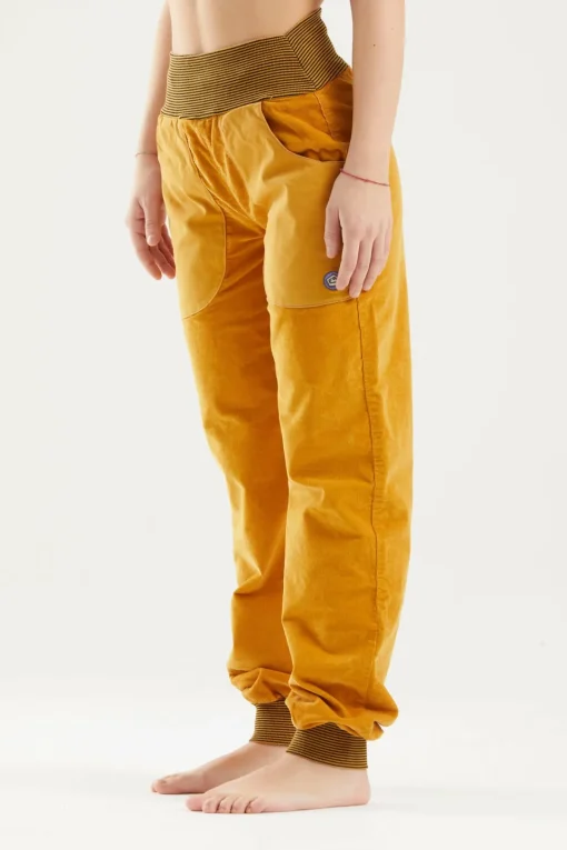 E9 Iuppi| Hose