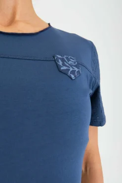 E9 Mimi| T-Shirt