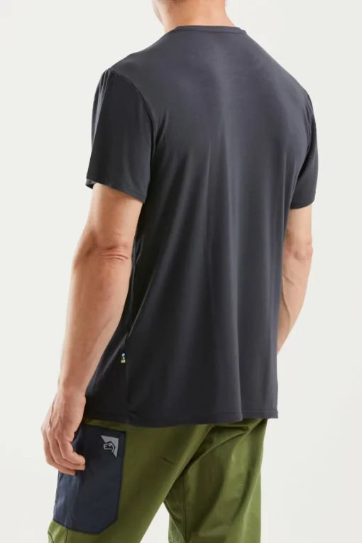 E9 Place| T-Shirt